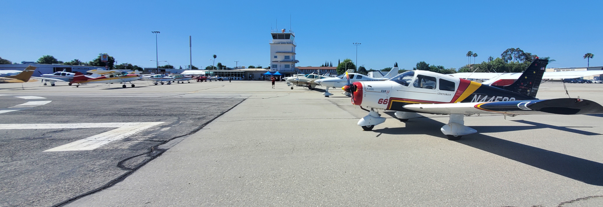 Fullerton Municipal Airport - Fullerton, California - Aviation View 